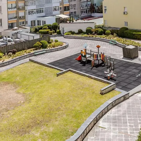 8-bit-building Lisbon