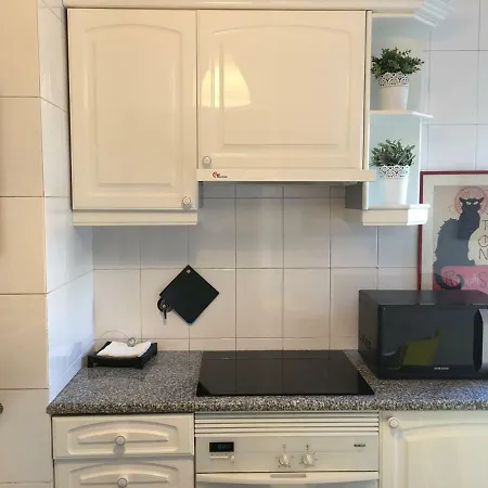 Apartman 8-bit-building